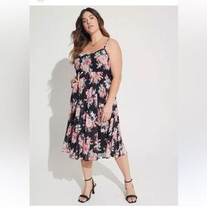 Torrid Midi Chiffon Pleated Dress Women’s 2X Black Pink Floral Sleeveless Preppy